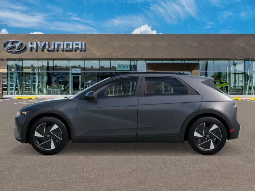 2025 Hyundai Ioniq 5 SEL photo 1