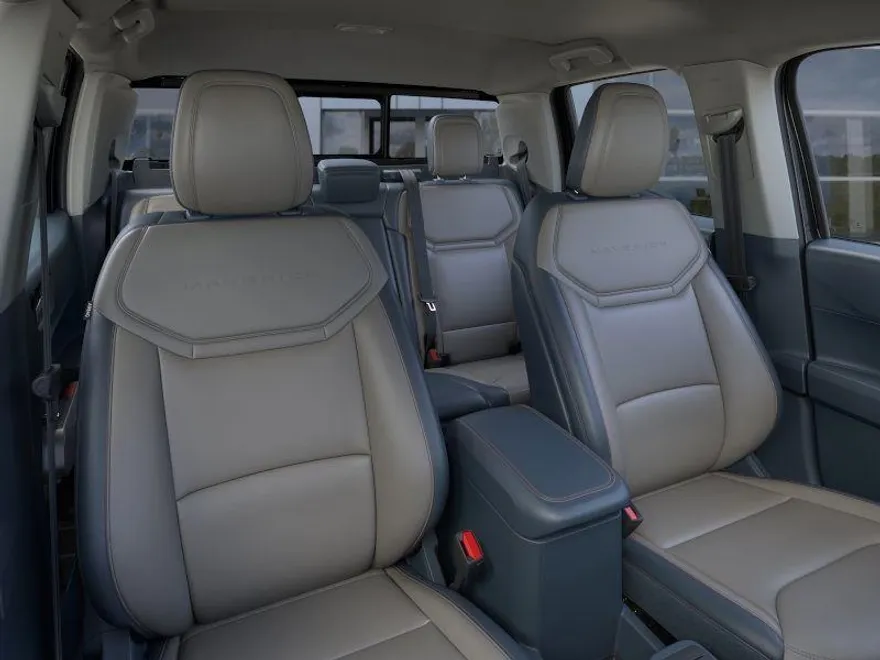 2025 Ford Maverick Lariat photo 1