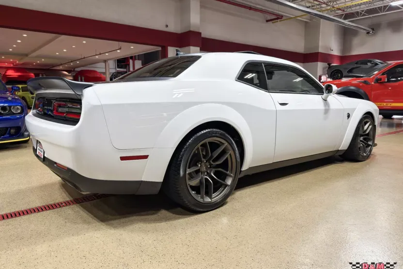 2022 Dodge Challenger SRT8 Hellcat Redeye photo 1