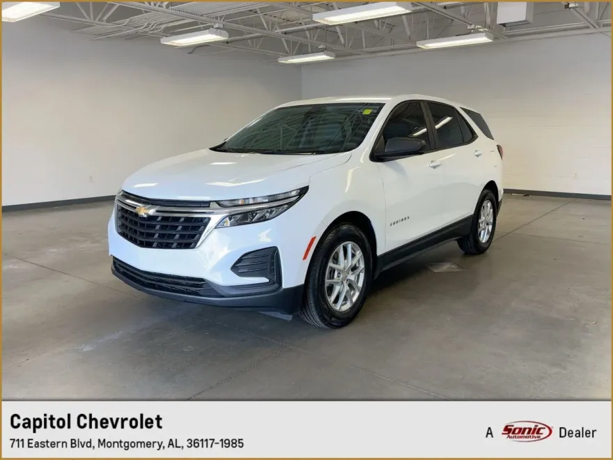 2022 Chevrolet Equinox LS photo 1