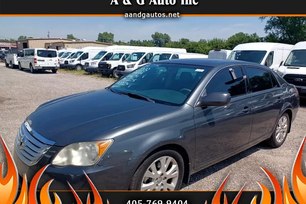 2008 Toyota Avalon XLS photo 1