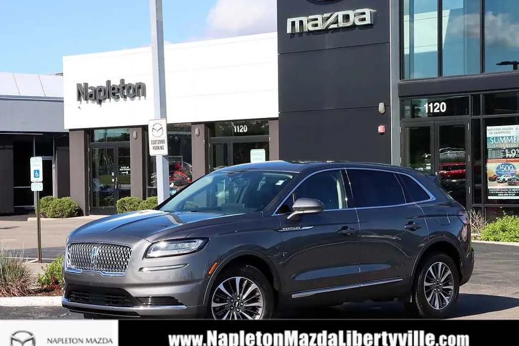 2022 Lincoln Nautilus Standard photo 1