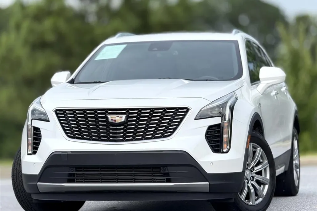 2020 Cadillac XT4 Premium Luxury photo 1