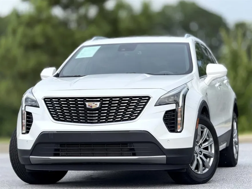 2020 Cadillac XT4 Premium Luxury photo 1