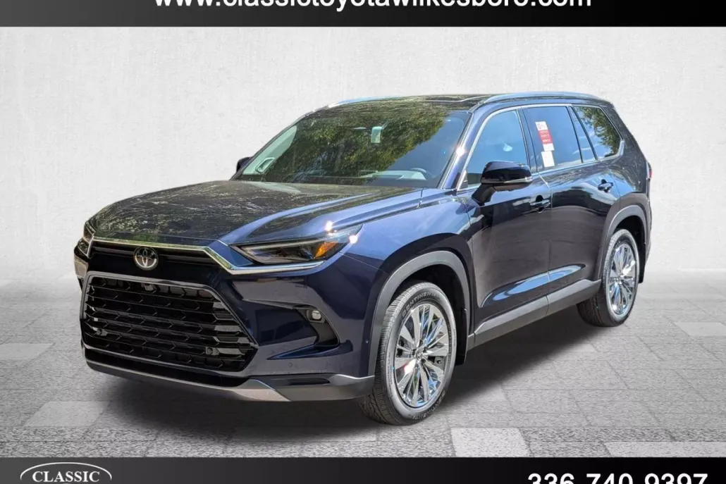 2026 Toyota Grand Highlander Platinum AWD photo 1