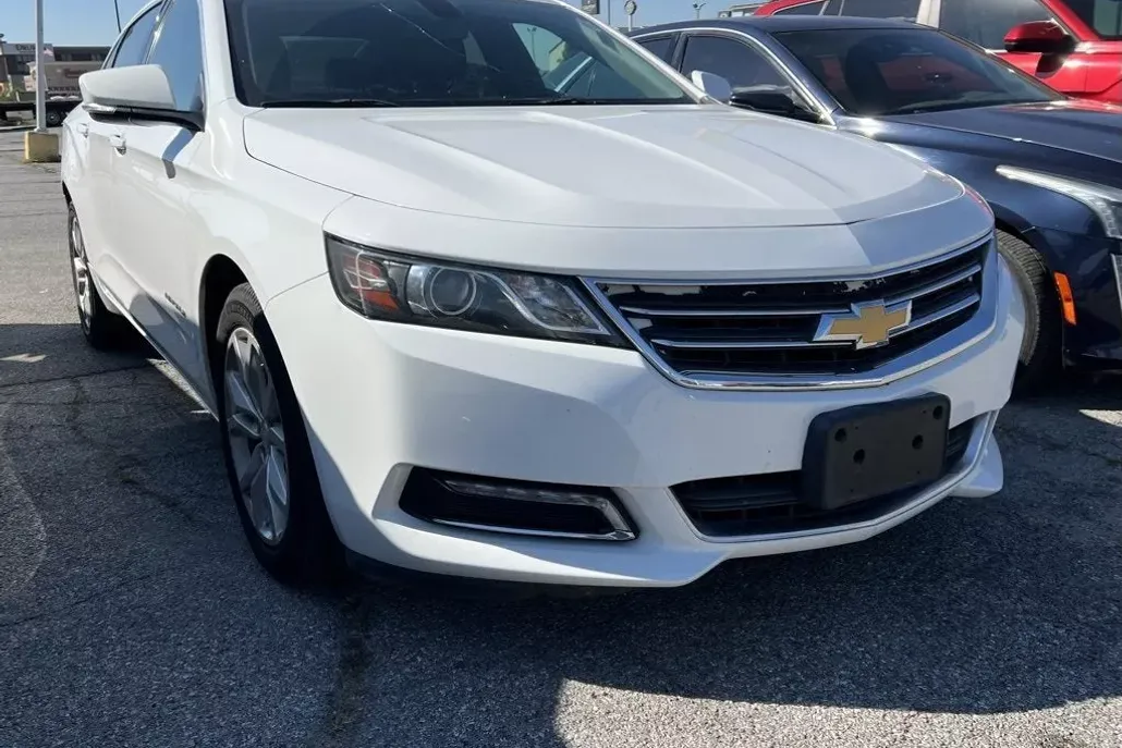 2019 Chevrolet Impala 1LT photo 1
