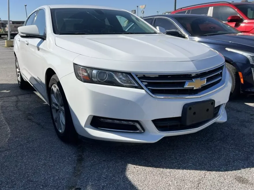 2019 Chevrolet Impala 1LT photo 1