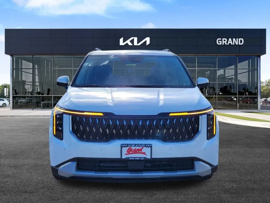 2026 Kia Carnival EX photo 1