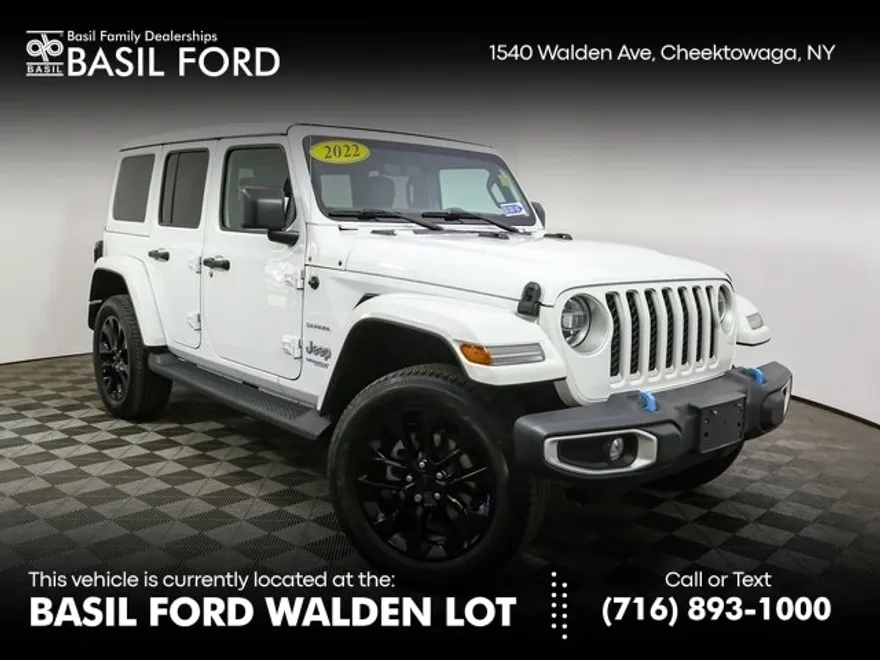 2022 Jeep Wrangler Unlimited Sahara 4xe photo 1