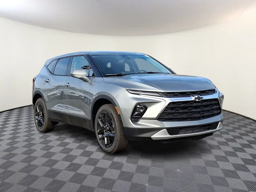2025 Chevrolet Blazer 2LT photo 1