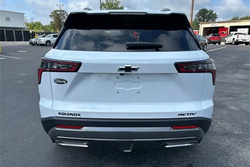 2026 Chevrolet Equinox ACTIV photo 1