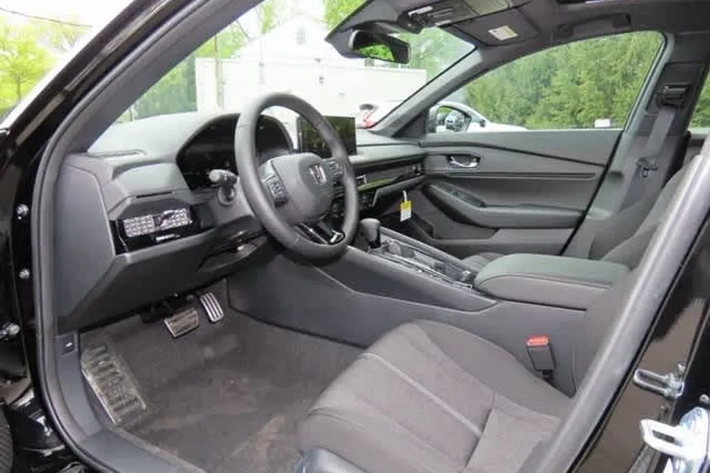 2025 Honda Accord Hybrid Sport photo 1