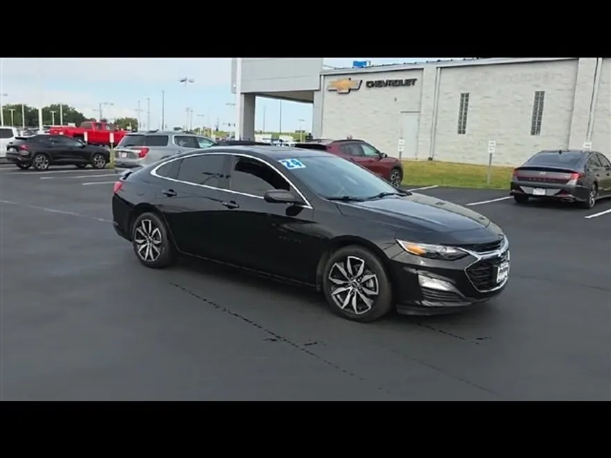 2024 Chevrolet Malibu RS photo 1