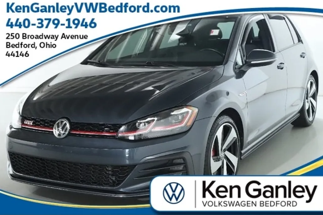 2019 Volkswagen Golf GTI SE photo 1