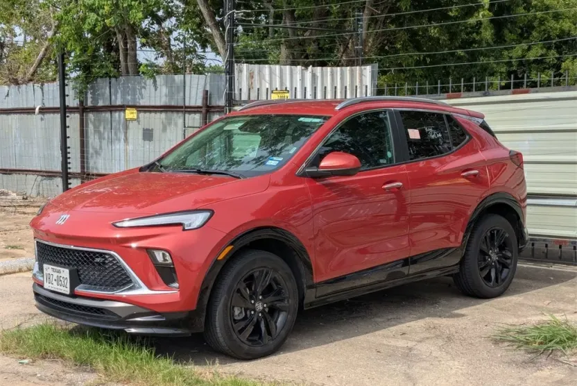 2024 Buick Encore GX Sport Touring photo 1