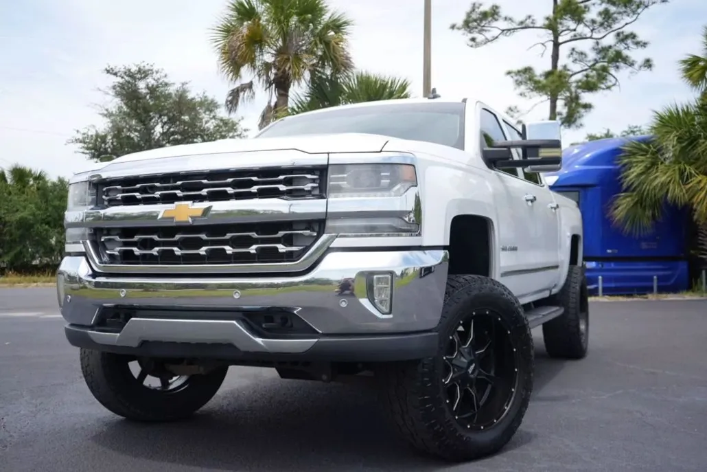 2016 Chevrolet Silverado 1500 LTZ photo 1