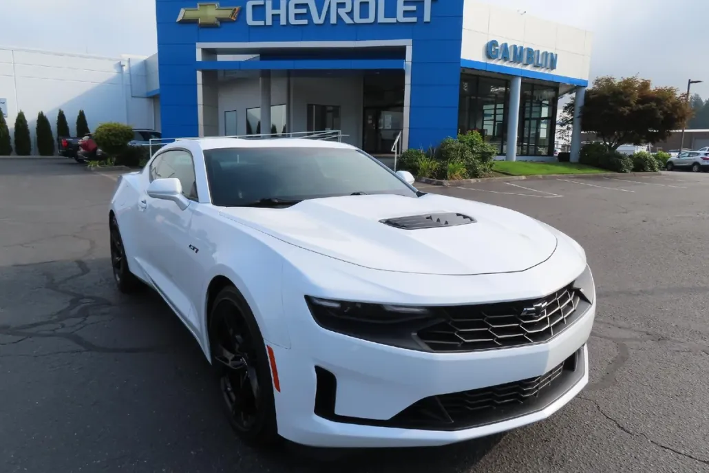 2022 Chevrolet Camaro LT1 photo 1