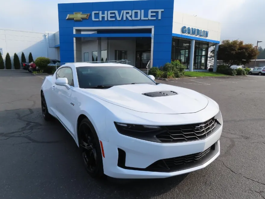 2022 Chevrolet Camaro LT1 photo 1