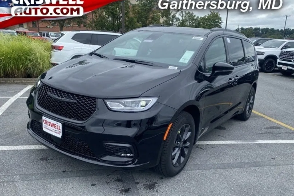 2025 Chrysler Pacifica photo 1