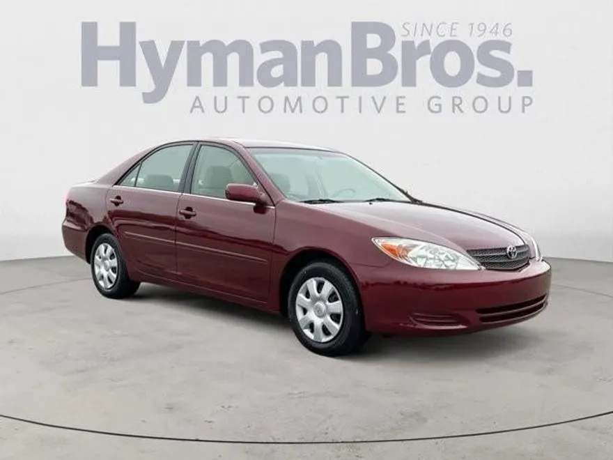 2002 Toyota Camry LE photo 1