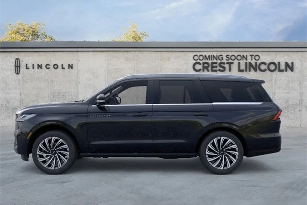 2025 Lincoln Navigator Black Label photo 1
