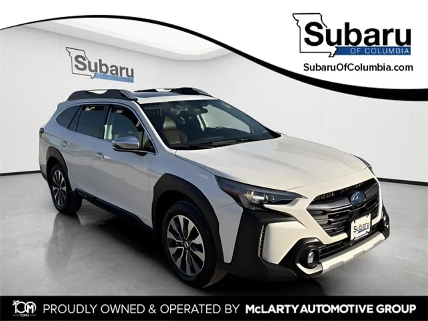 2023 Subaru Outback Touring XT photo 1
