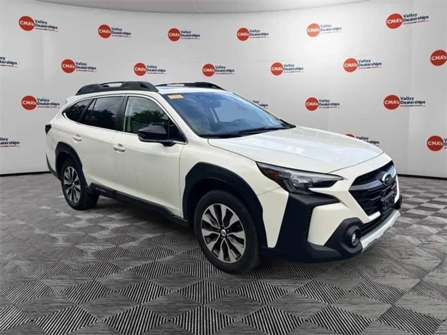 2023 Subaru Outback Limited photo 1