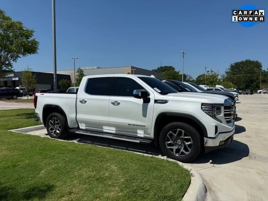 2022 Gmc Sierra 1500 SLT photo 1