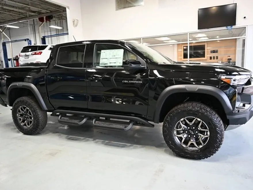 2026 Chevrolet Colorado ZR2 photo 1