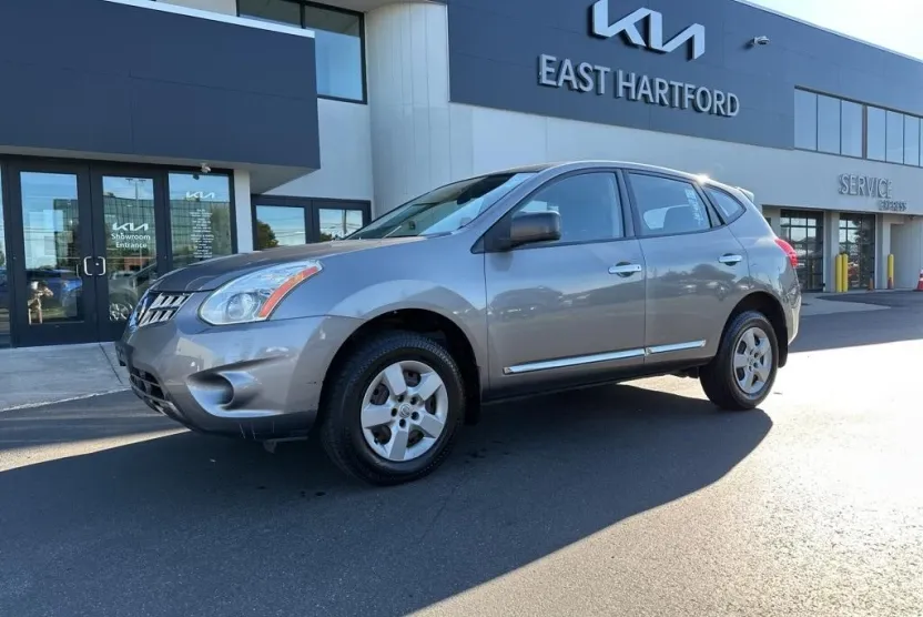 2012 Nissan Rogue S photo 1