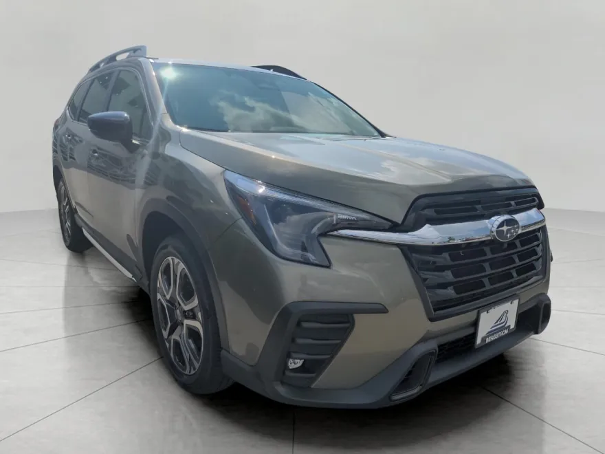 2025 Subaru Ascent Limited photo 1