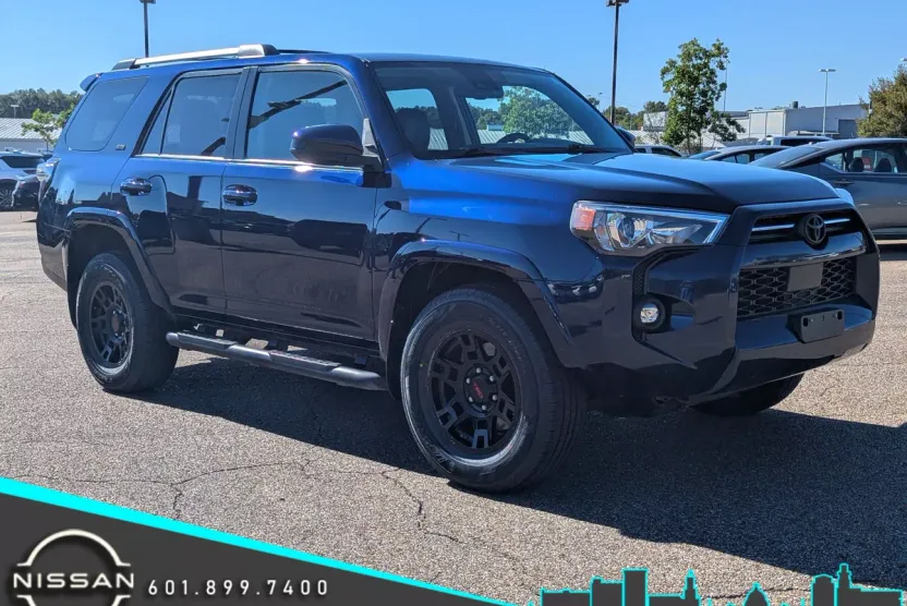 2021 Toyota 4Runner SR5 photo 1