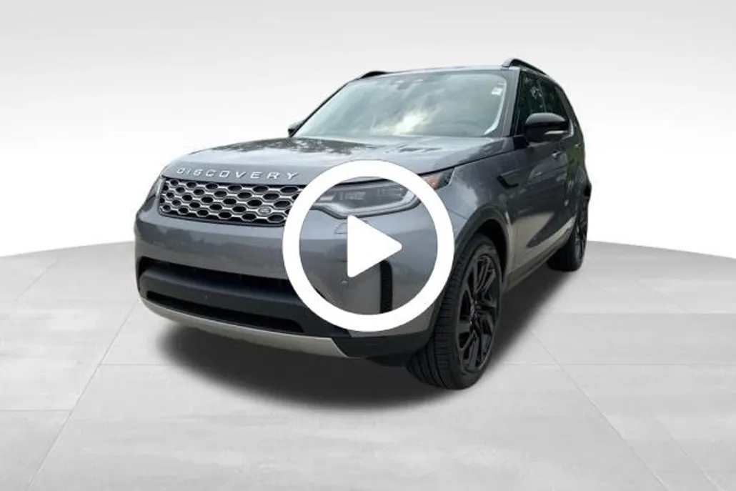 2024 Land Rover Discovery S photo 1