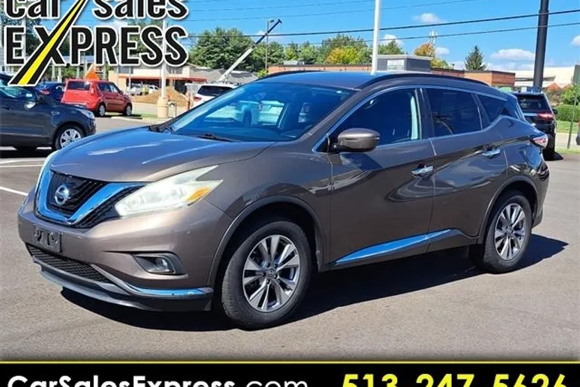 2016 Nissan Murano SV photo 1