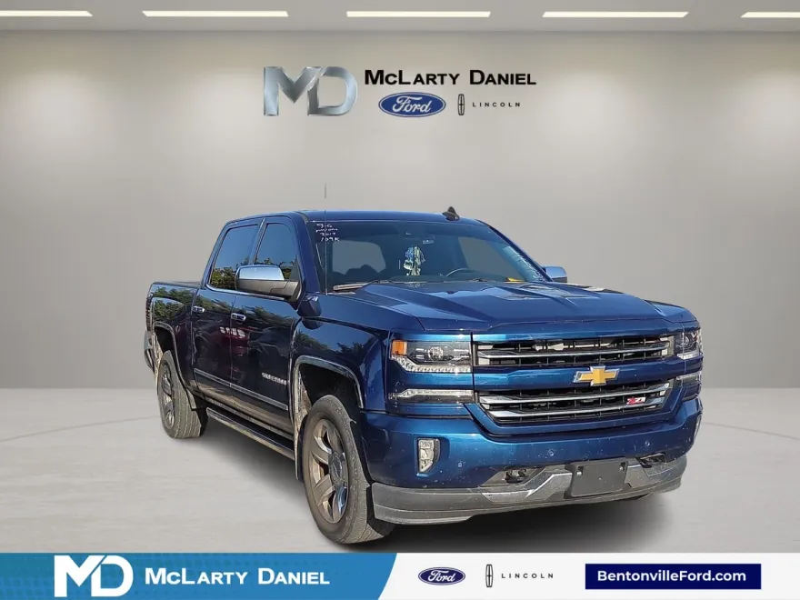 2017 Chevrolet Silverado 1500 LTZ photo 1