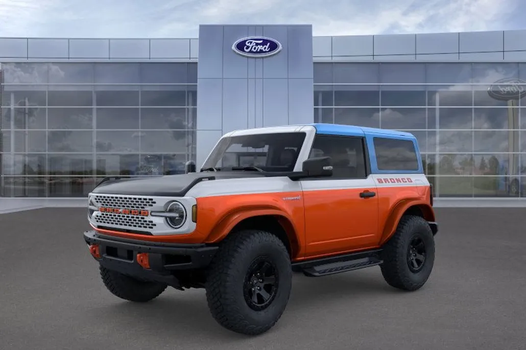 2025 Ford Bronco First Edition photo 1