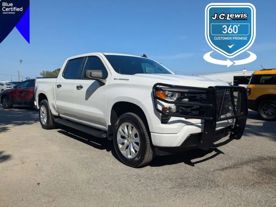2023 Chevrolet Silverado 1500 Custom photo 1