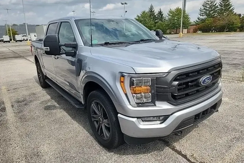 2022 Ford F-150 XLT FX4 photo 1