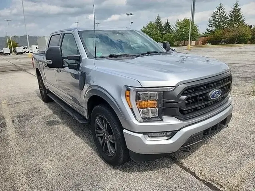 2022 Ford F-150 XLT FX4 photo 1