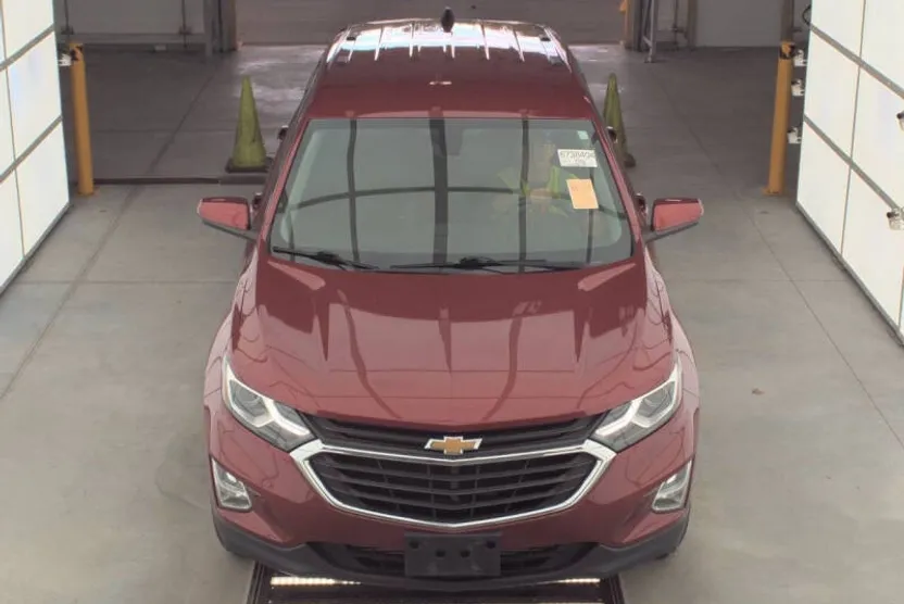 2018 Chevrolet Equinox LT photo 1