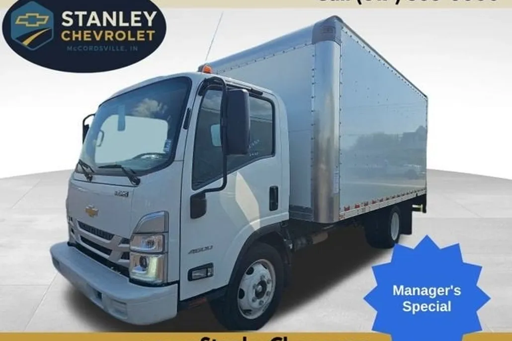 2023 Chevrolet Silverado 4500HD Base photo 1