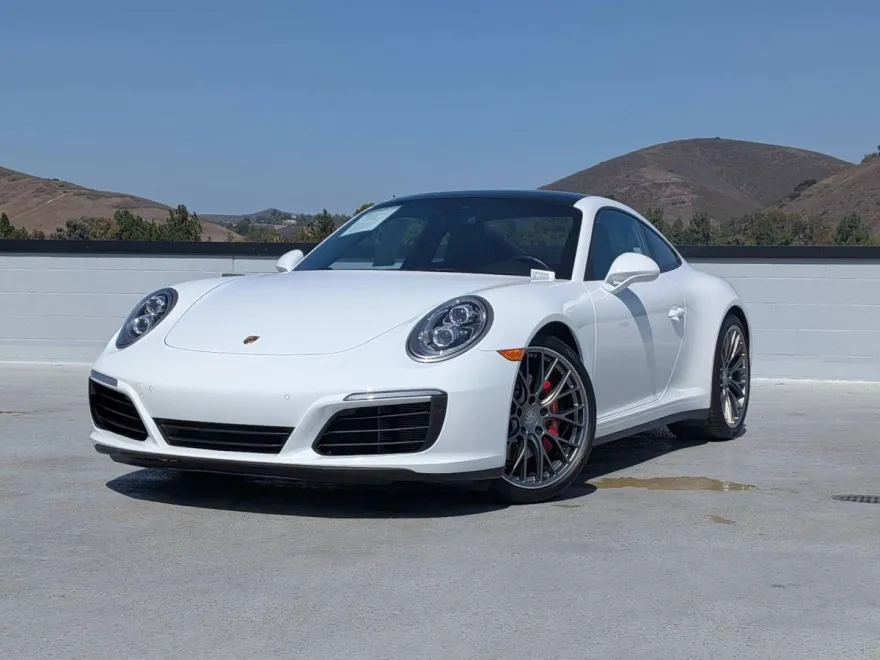 2018 Porsche 911 4S photo 1