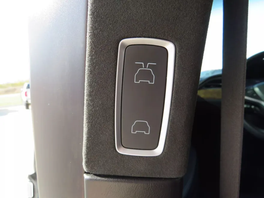 2017 Tesla Model X 100D photo 43