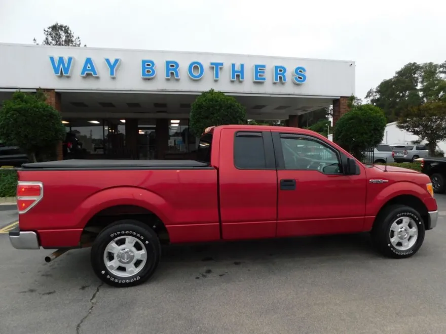 2012 Ford F-150 XLT photo 1