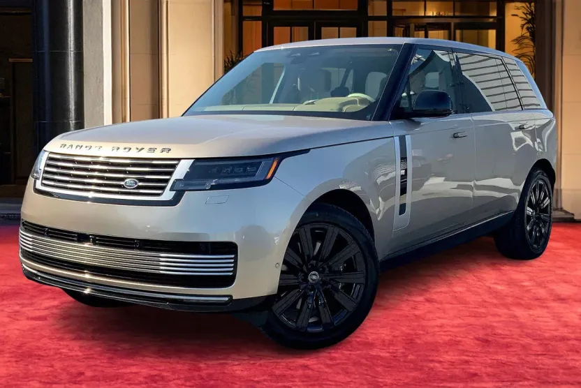 2025 Land Rover Range Rover SV photo 1