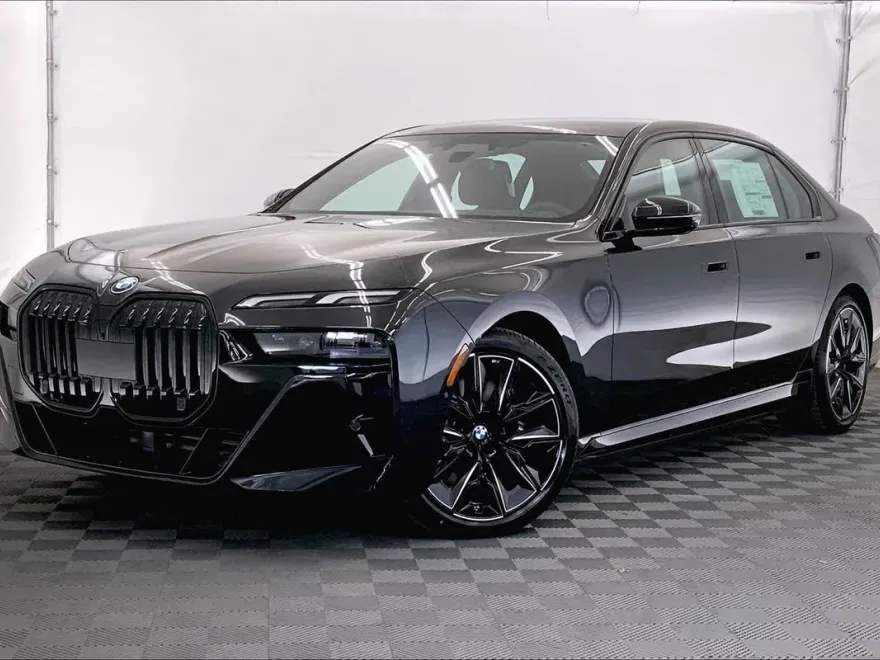 2023 Bmw i7 xDrive60 photo 1