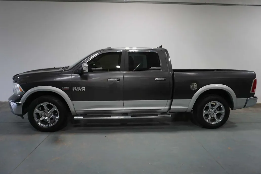 2014 Ram 1500 Laramie photo 1