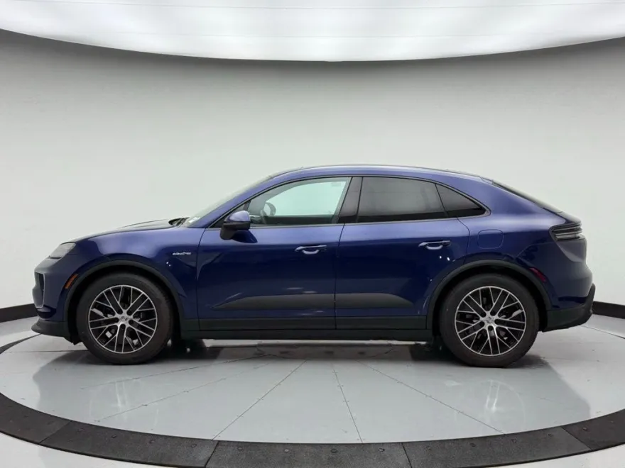 2025 Porsche Macan Electric Base photo 1