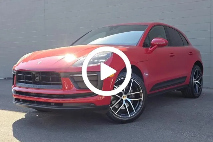 2025 Porsche Macan T photo 1