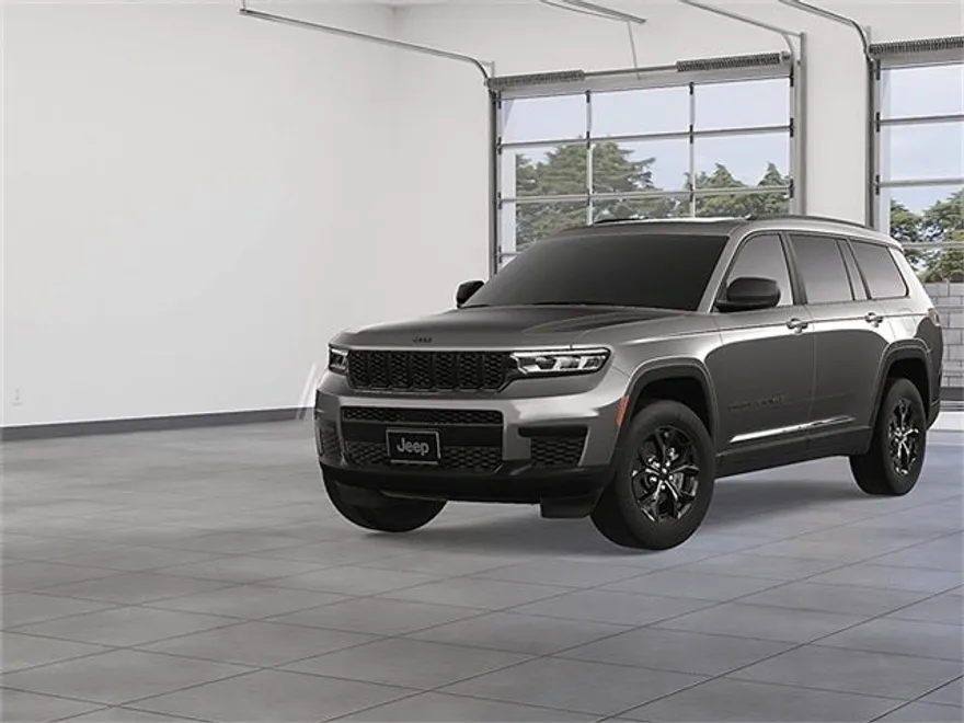 2025 Jeep Grand Cherokee Altitude photo 1